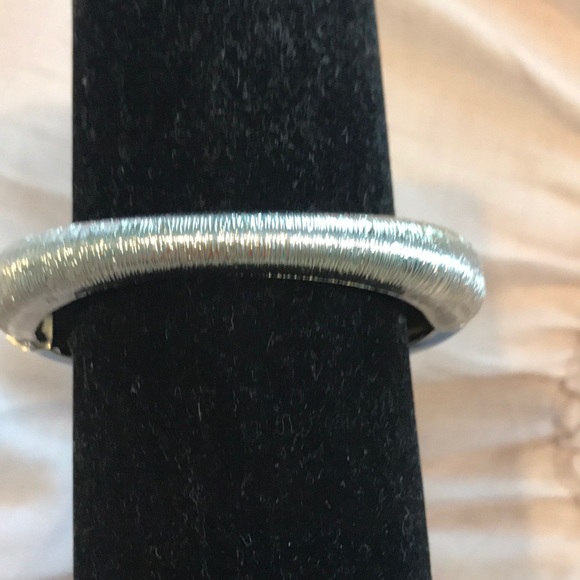 New York & co silver cuff bracelet. - Picture 3 of 3
